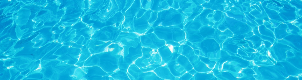 Wasser in einem Pool
