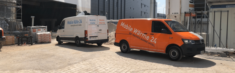 Zwei Transporter von Mobile Wärme 24