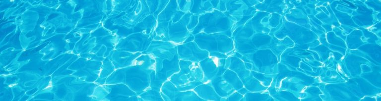 Wasser in einem Pool
